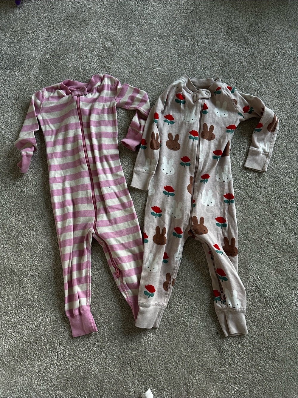 [Hanna Andersson] Pink Striped & Miffy Print Footed One-Piece Pajamas